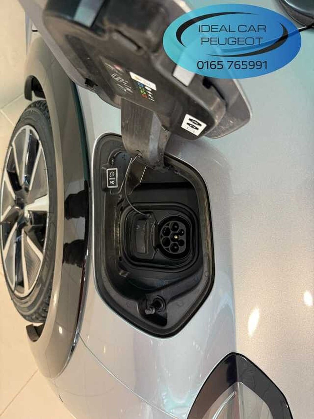Peugeot 208 usata a Aosta (8)