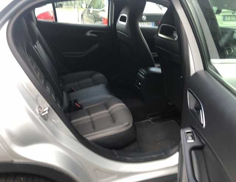 Mercedes-Benz GLA SUV usata a Lucca (7)