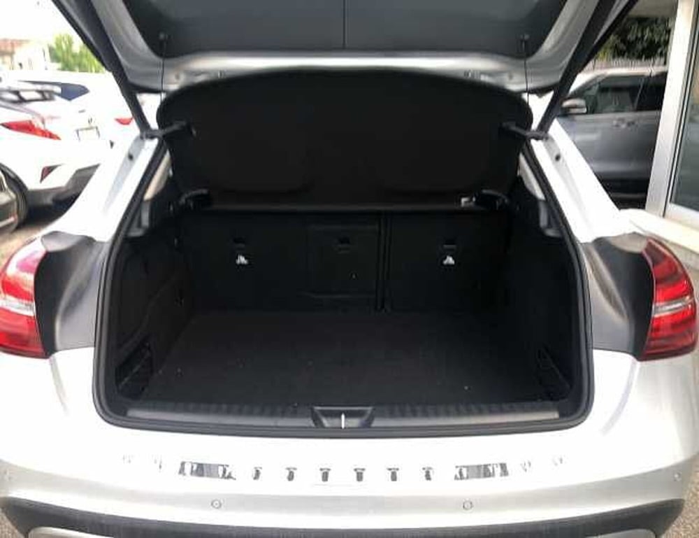 Mercedes-Benz GLA SUV usata a Lucca (8)