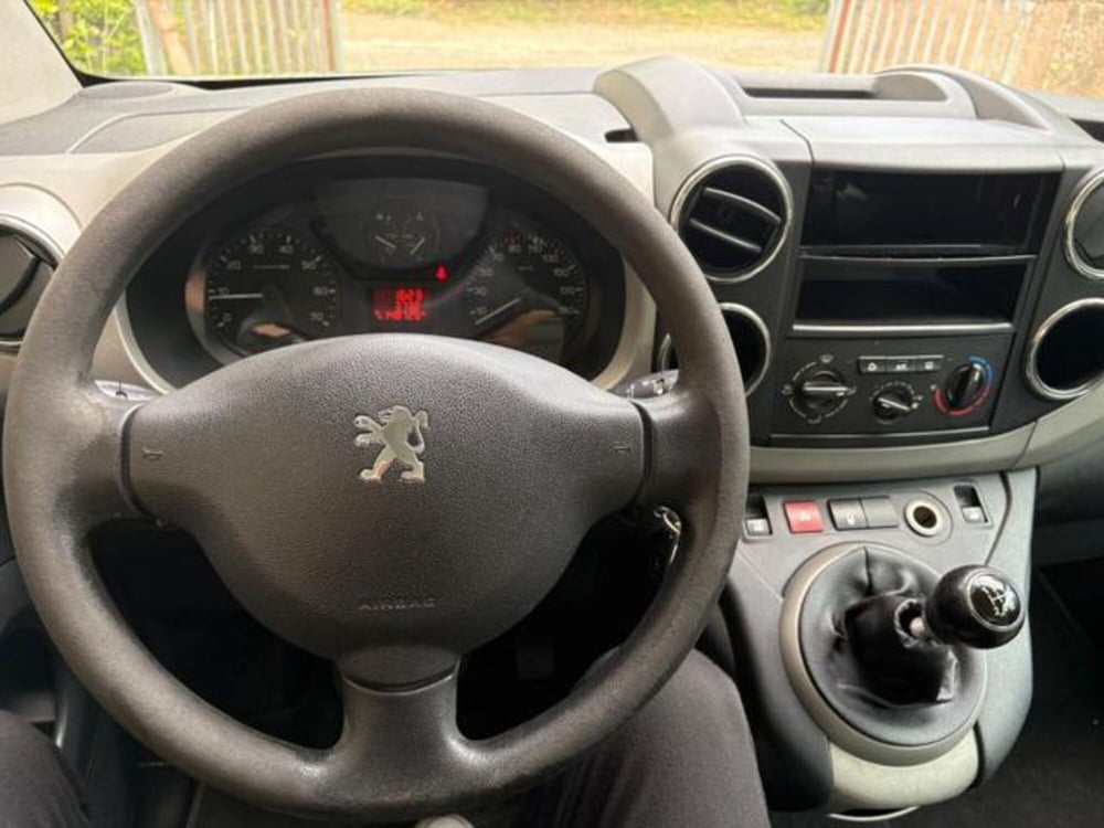 Peugeot Partner usata a Roma (10)