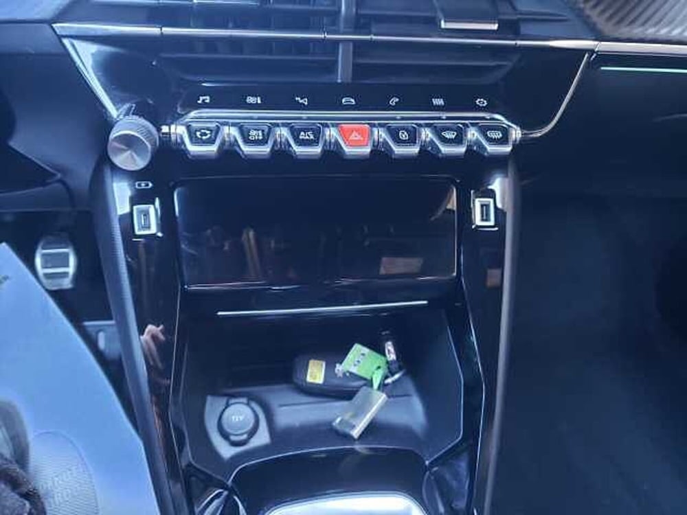 Peugeot 2008 usata a Pesaro-Urbino (13)