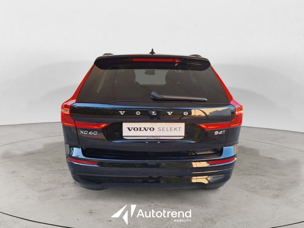 Volvo XC60 usata a Bari (4)