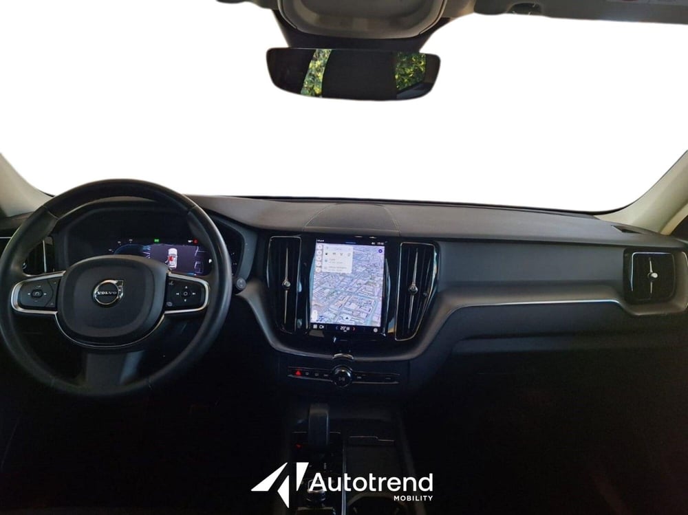 Volvo XC60 usata a Bari (8)