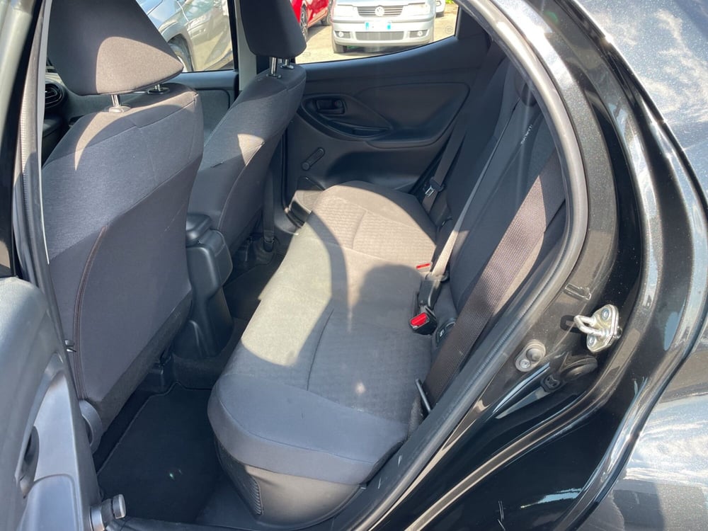 Toyota Yaris usata a Piacenza (12)