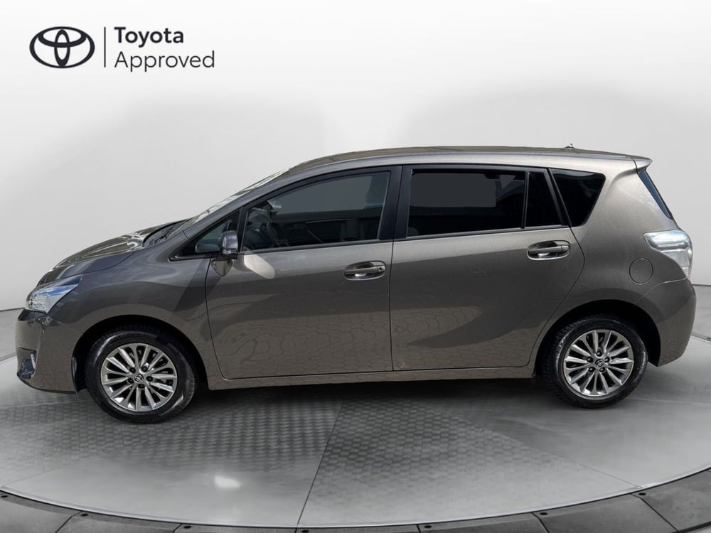 Toyota Verso usata a Como (3)