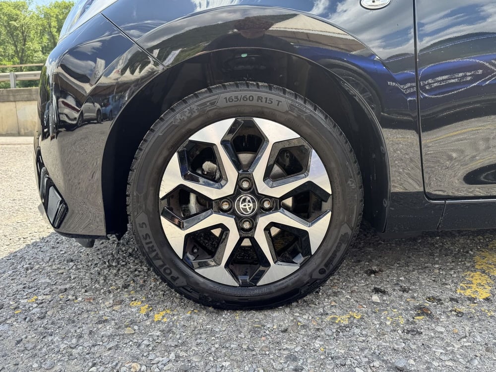 Toyota Aygo usata a Como (14)