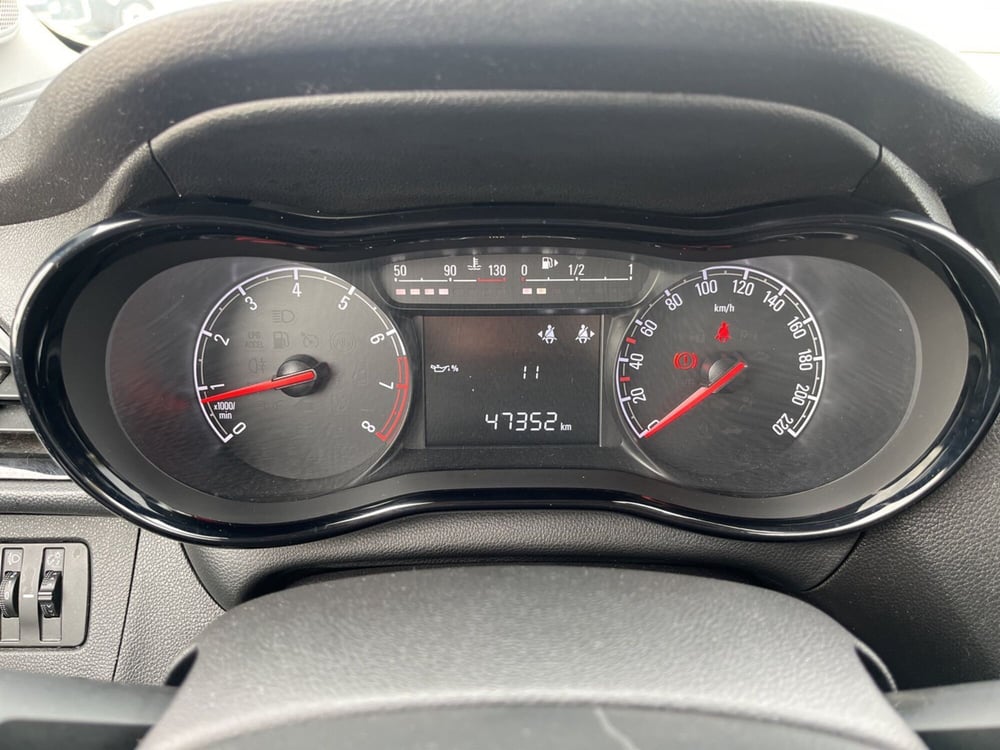 Opel Karl usata a Ragusa (11)