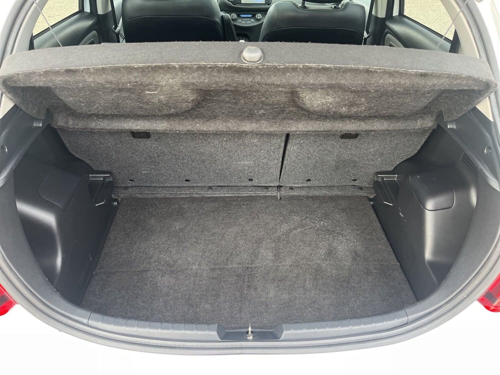 Toyota Yaris usata a Ragusa (6)