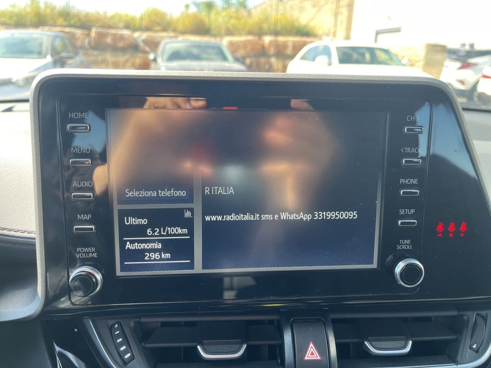 Toyota Toyota C-HR usata a Ragusa (12)