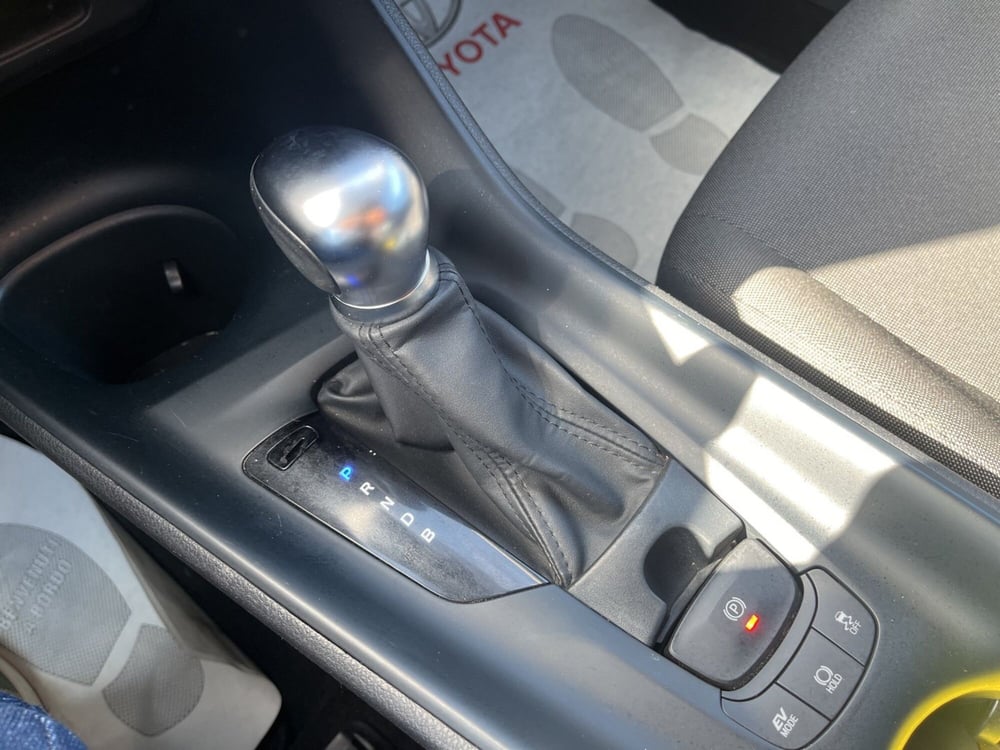Toyota Toyota C-HR usata a Ragusa (15)