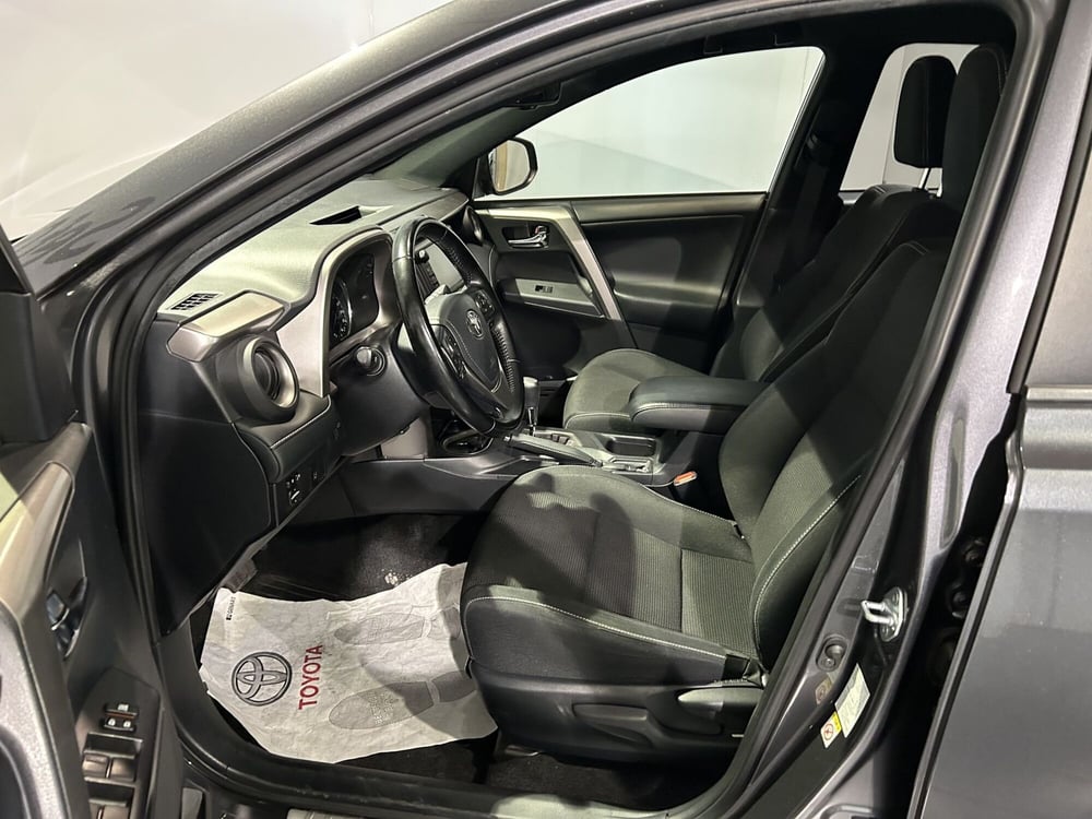 Toyota Rav4 usata a Milano (12)
