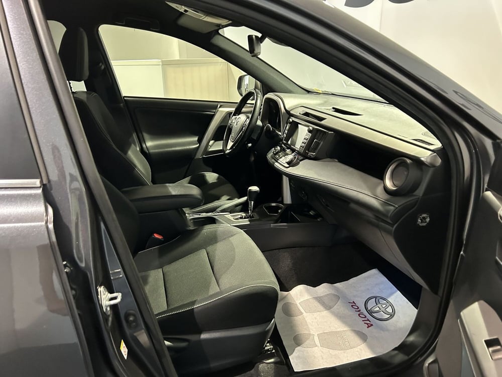 Toyota Rav4 usata a Milano (6)