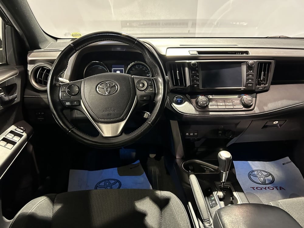 Toyota Rav4 usata a Milano (9)