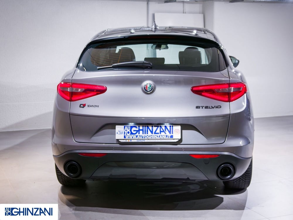 Alfa Romeo Stelvio usata a Bergamo (6)