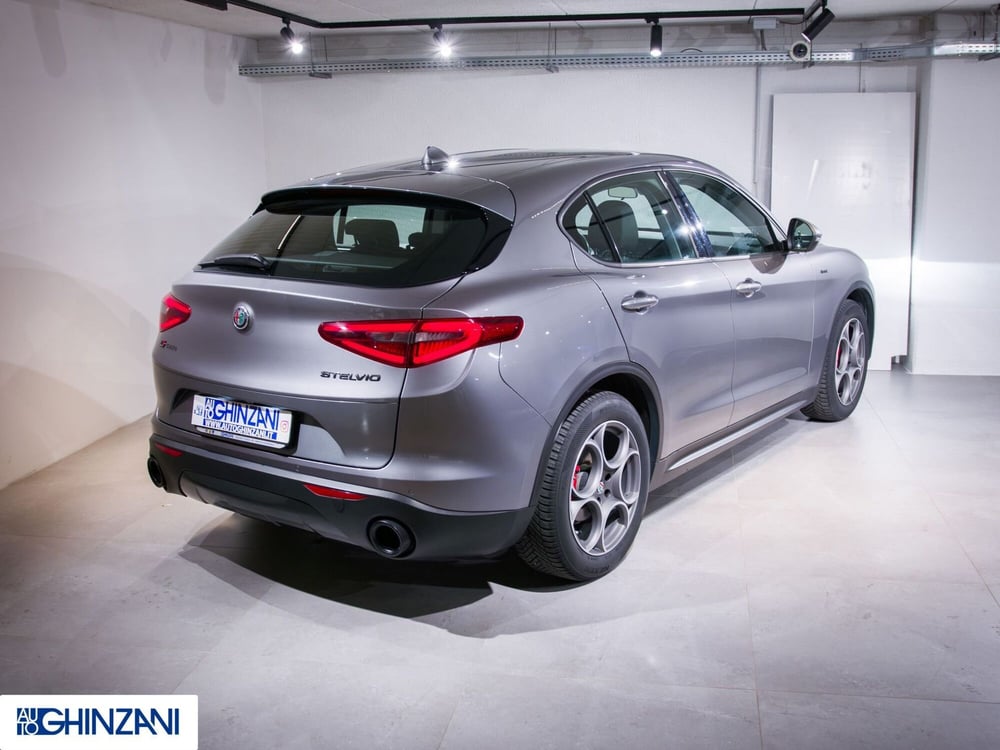 Alfa Romeo Stelvio usata a Bergamo (7)