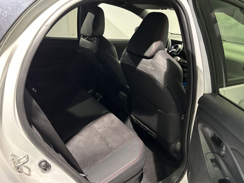 Toyota Yaris GR Sport usata a Milano (14)