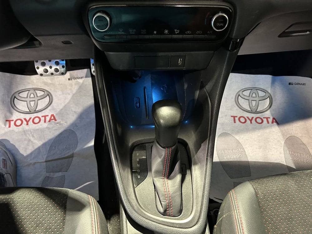 Toyota Yaris GR Sport usata a Milano (15)