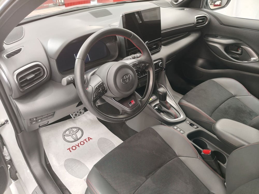 Toyota Yaris GR Sport usata a Roma (12)
