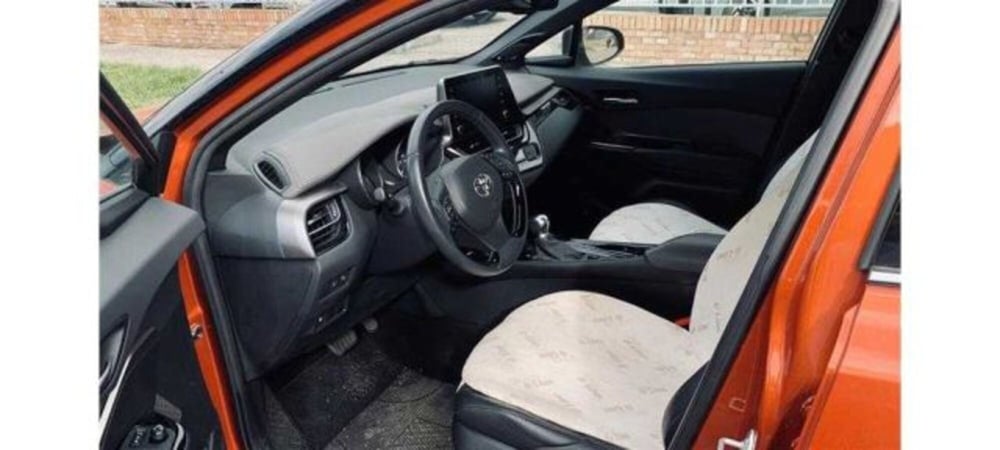 Toyota Toyota C-HR usata a Bologna (6)