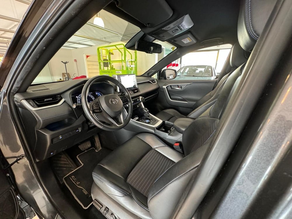 Toyota Rav4 usata a Modena (13)