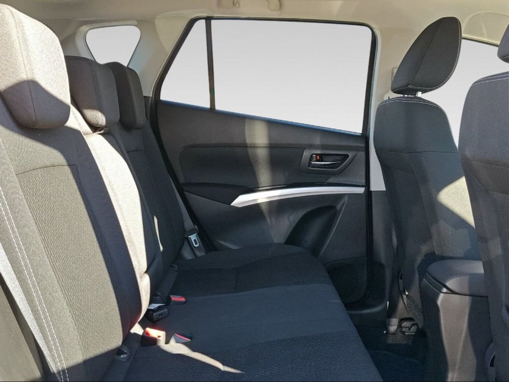 Suzuki S-Cross usata a Livorno (6)