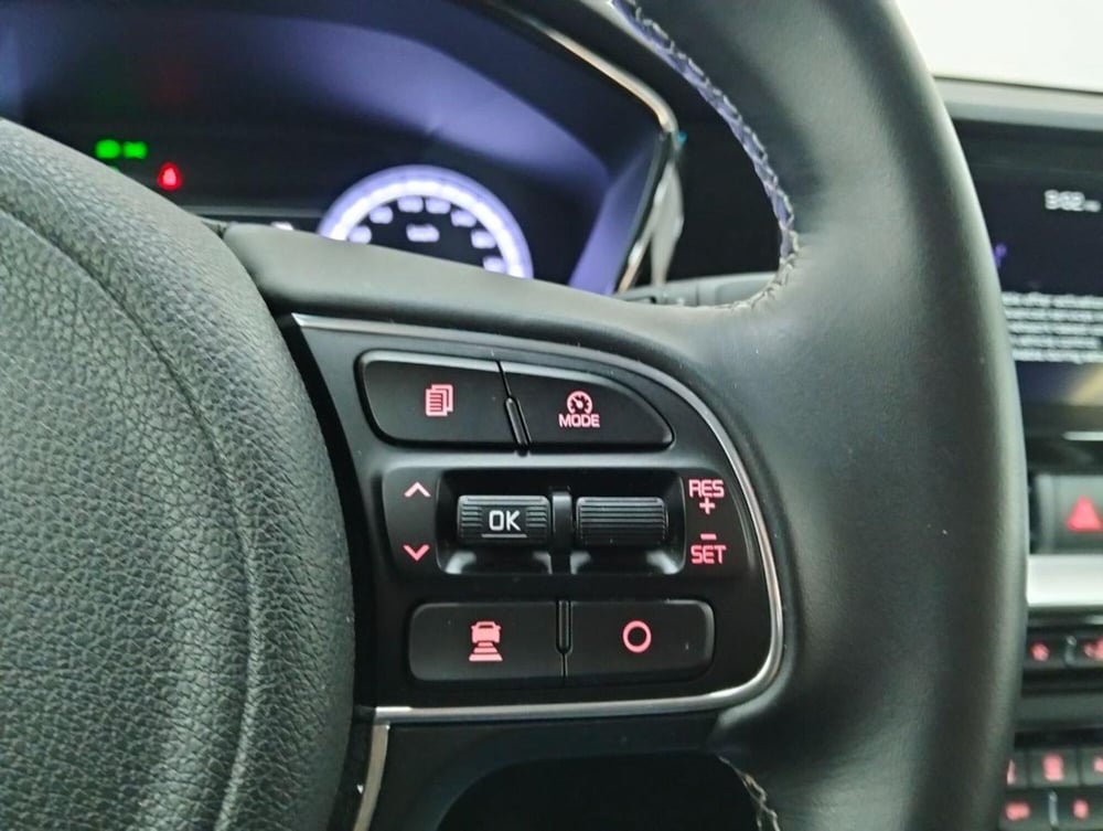 Kia Niro usata a Como (12)