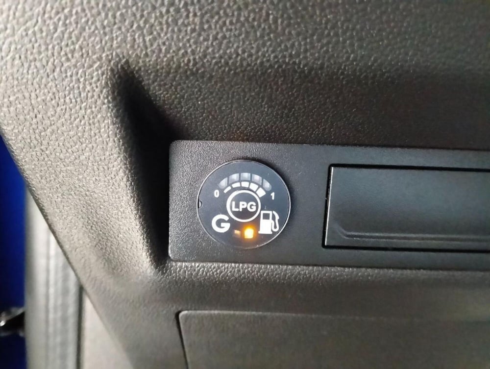 Renault Captur usata a Como (10)