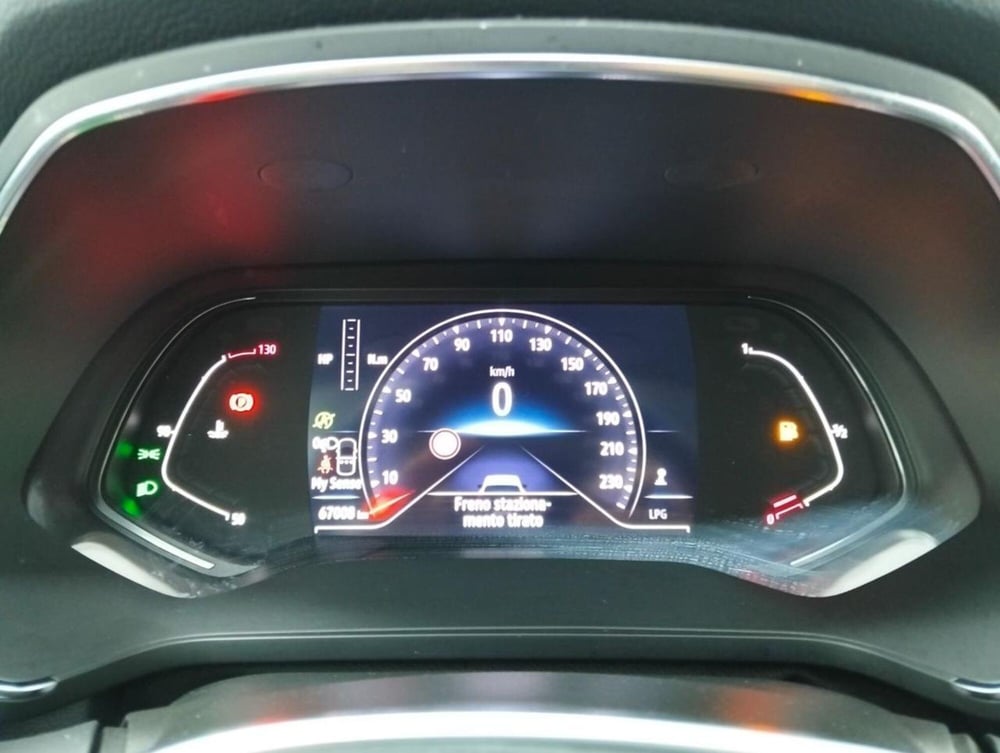 Renault Captur usata a Como (12)