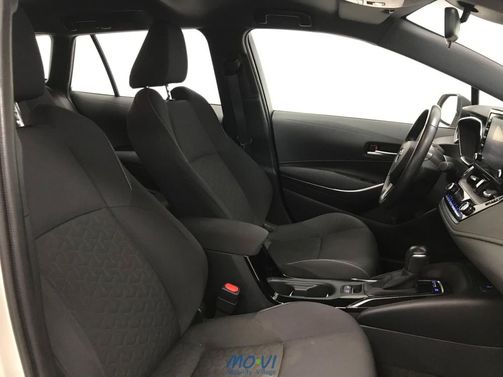 Toyota Corolla Touring Sports usata a Torino (12)