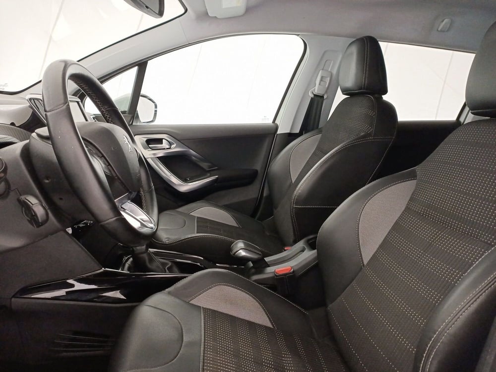Peugeot 2008 usata a Bari (6)
