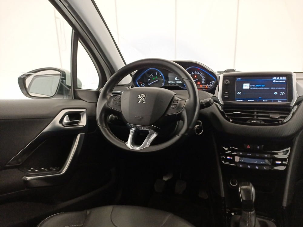 Peugeot 2008 usata a Bari (9)