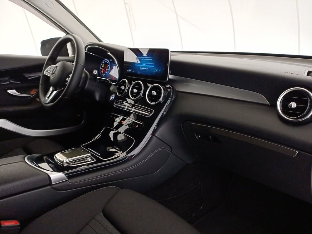 Mercedes-Benz GLC SUV usata a Bari (7)