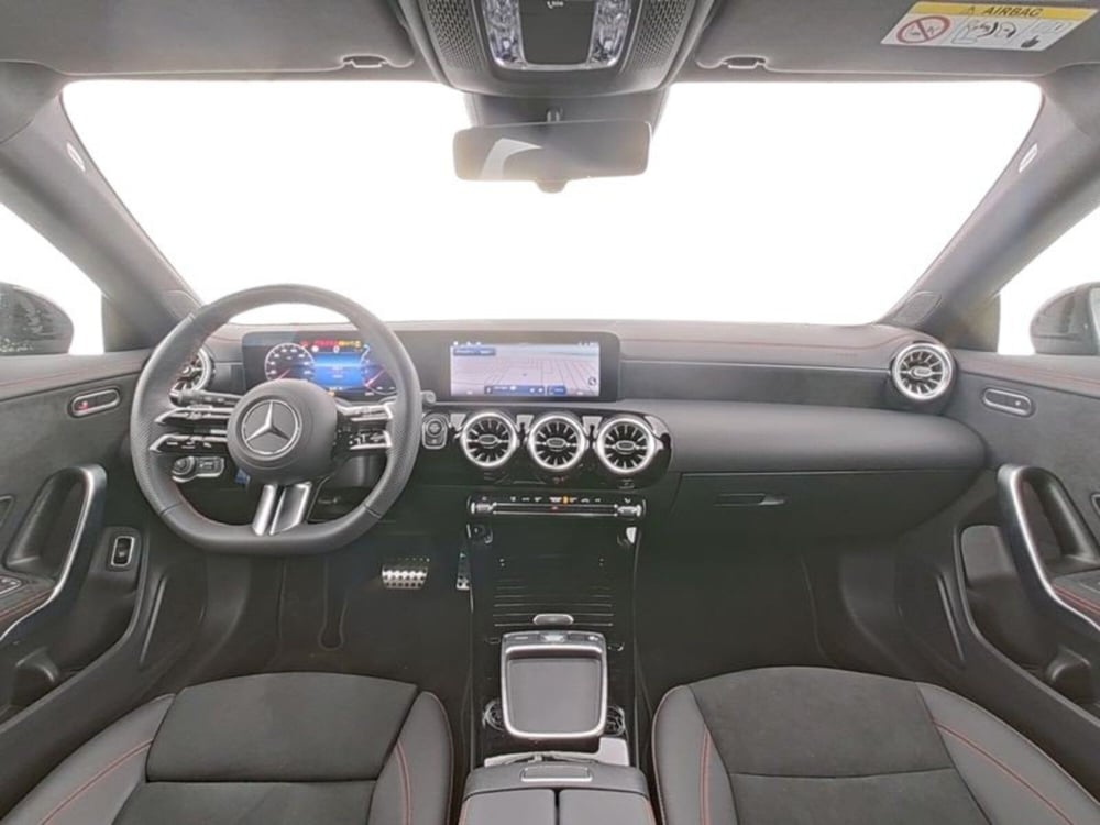 Mercedes-Benz CLA Shooting Brake usata a Milano (6)