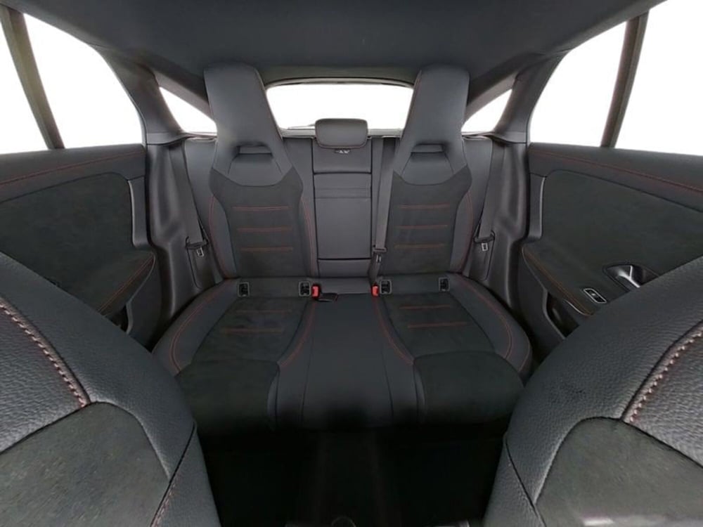 Mercedes-Benz CLA Shooting Brake usata a Milano (9)