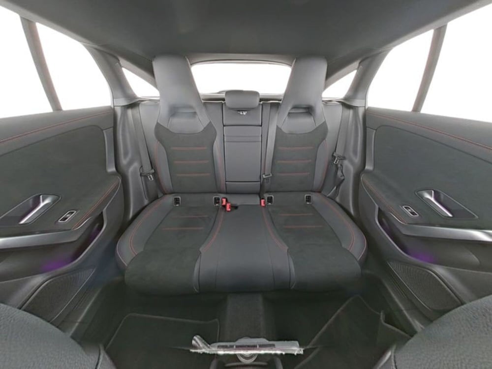 Mercedes-Benz CLA Shooting Brake usata a Milano (5)