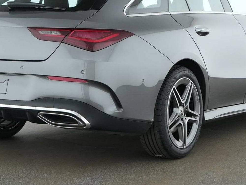 Mercedes-Benz CLA Shooting Brake usata a Milano (9)