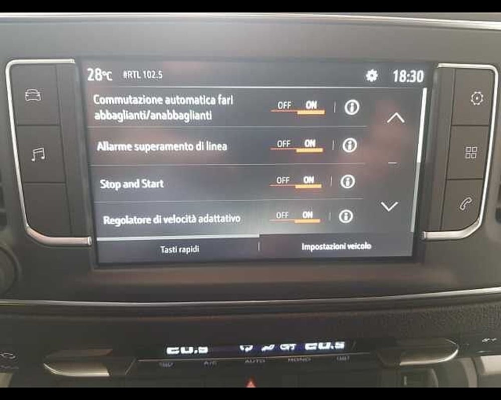 Opel Zafira Life usata a Milano (7)
