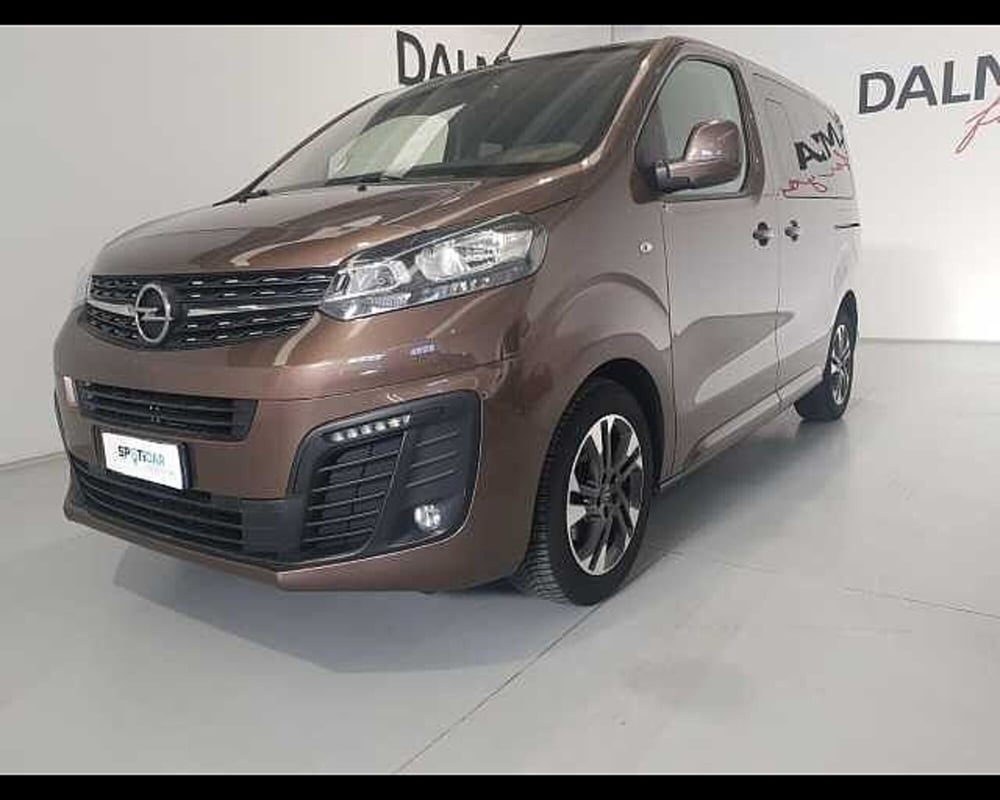 Opel Zafira Life usata a Milano (3)