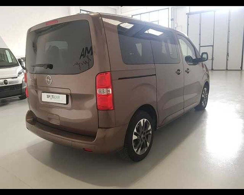 Opel Zafira Life usata a Milano (4)