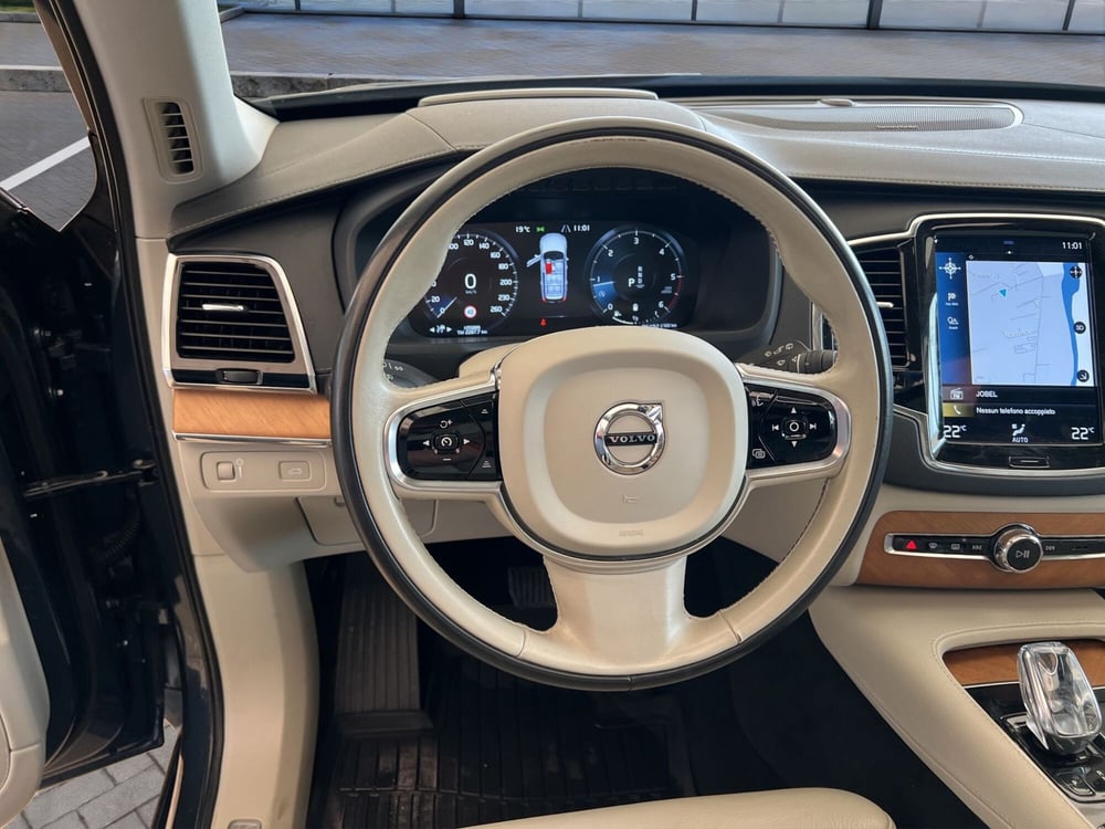 Volvo XC90 usata a Cosenza (10)