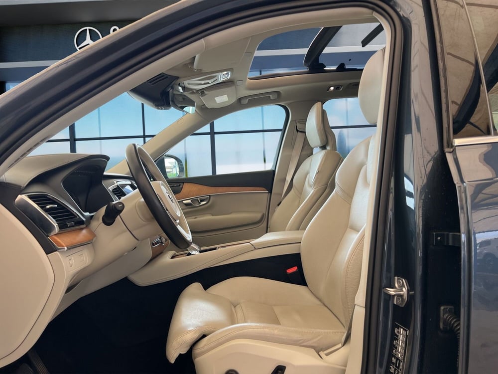 Volvo XC90 usata a Cosenza (9)
