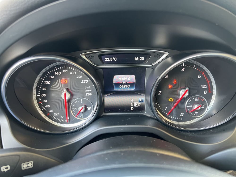 Mercedes-Benz GLA SUV usata a Cosenza (11)