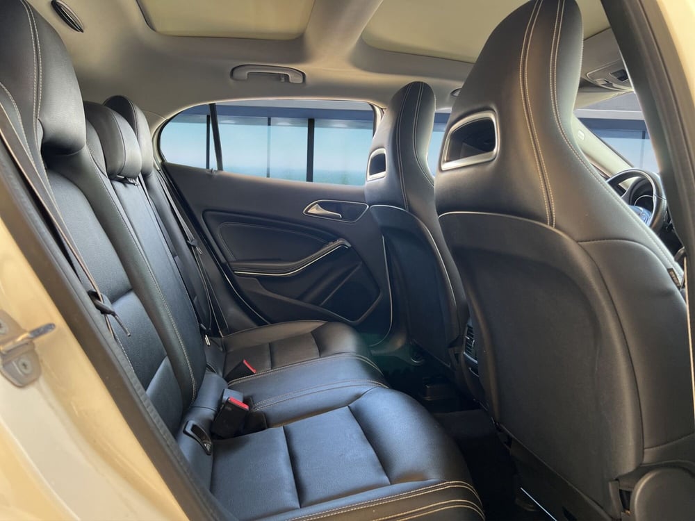 Mercedes-Benz GLA SUV usata a Cosenza (19)