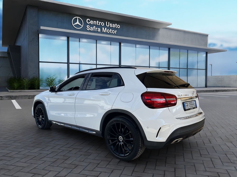Mercedes-Benz GLA SUV usata a Cosenza (4)
