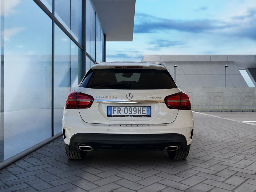 Mercedes-Benz GLA SUV usata a Cosenza (5)