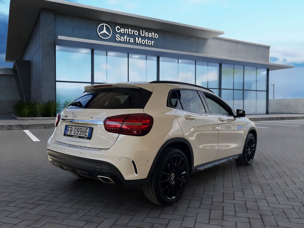 Mercedes-Benz GLA SUV usata a Cosenza (6)