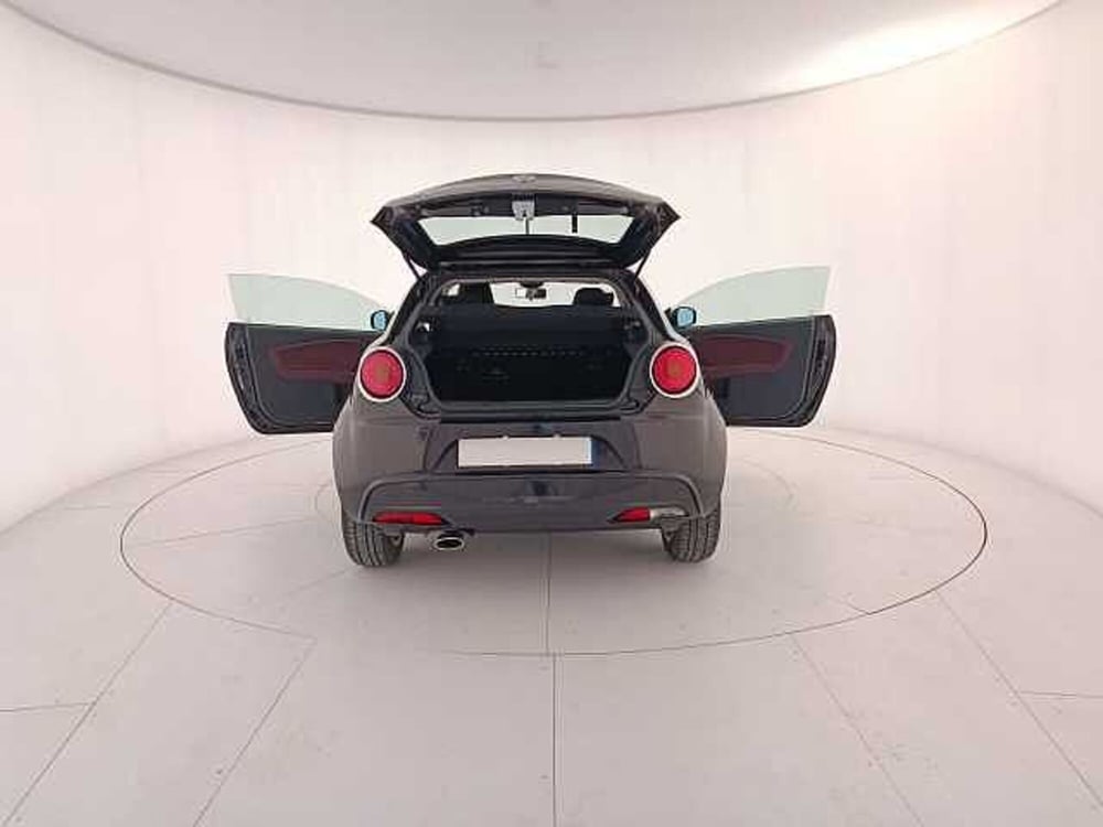 Alfa Romeo MiTo usata a Venezia (7)