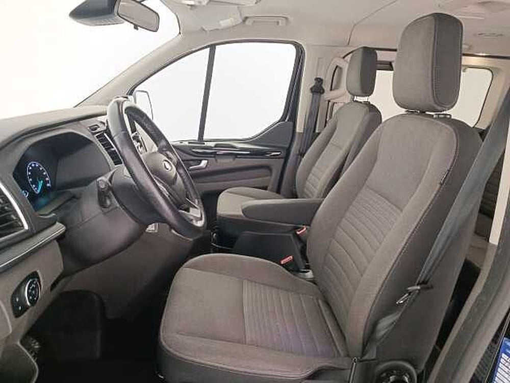 Ford Tourneo Custom usata a Venezia (20)
