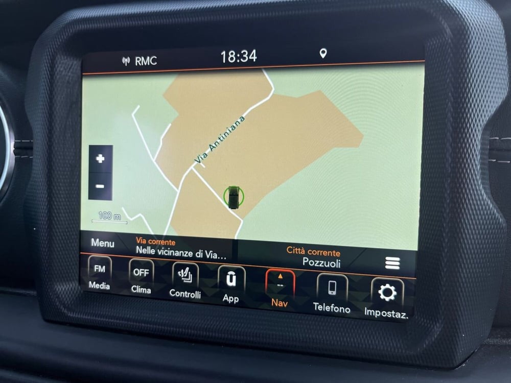 Jeep Wrangler Unlimited usata a Napoli (15)