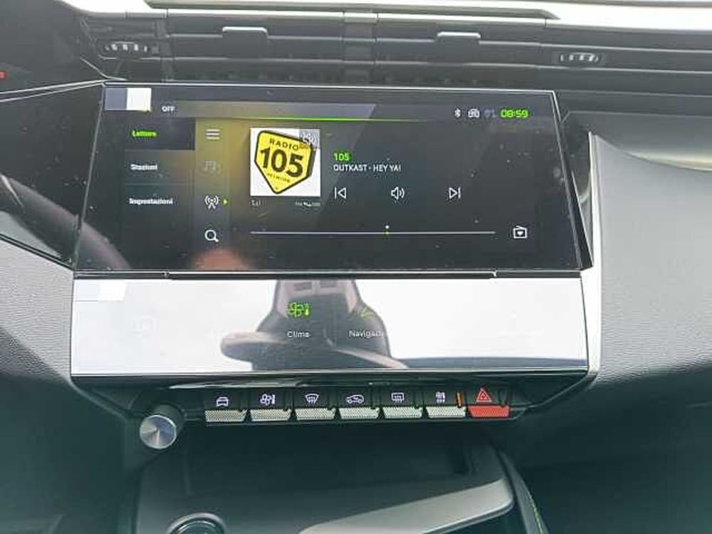 Peugeot 408 nuova a Milano (16)